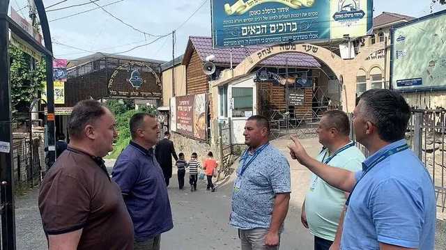 За месяц до Рош ха-Шана в Умань прибыли первые пять тысяч хасидов