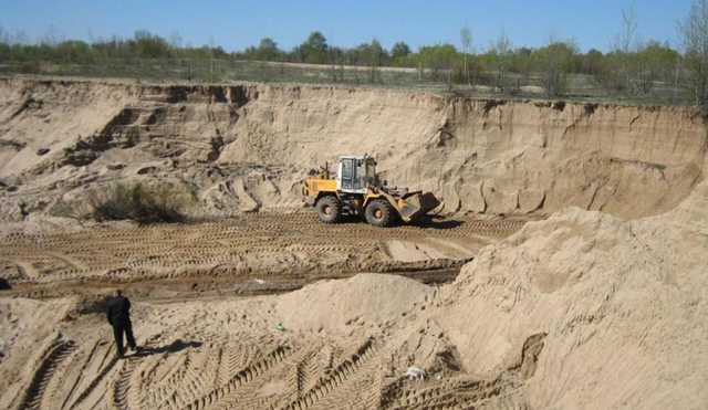 Зеленский подписал закон об усилении ответственности за незаконную добычу полезных ископаемых