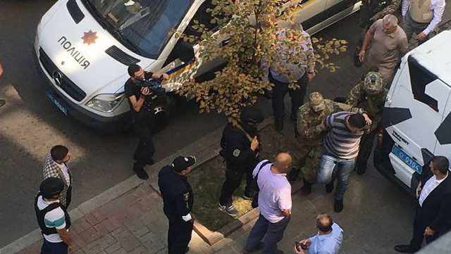 Угрожавшего взорвать Кабмин арестовали