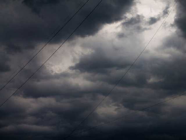 В результате непогоды обесточены 339 населенных пунктов в восьми областях Украины