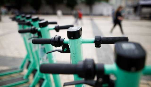 У Львові поблизу перехрестя збили водія електросамоката, він в реанімації