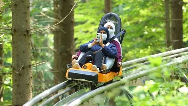 Приезжают семьями и тратят много денег: почему Украина облюбовали туристы из арабских стран