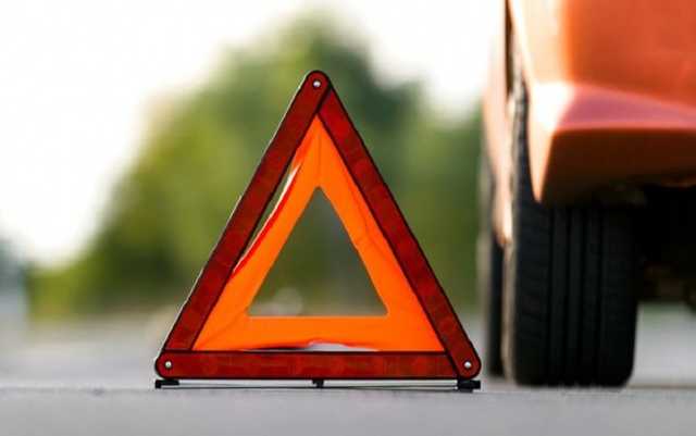 Припарковал авто на крышу: под Киевом произошло ДТП с переворотом