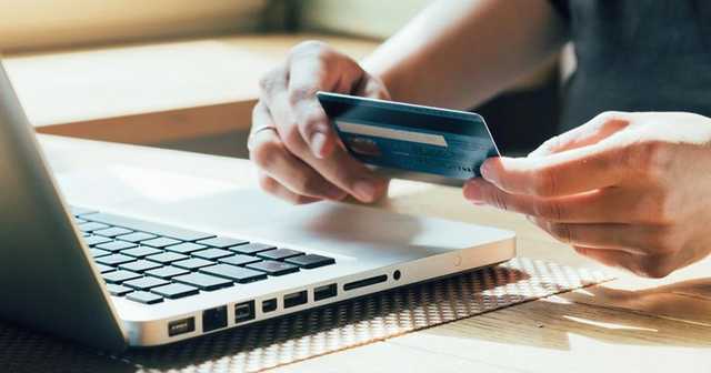 С карт ПриватБанка списывают деньги, клиенты никакие услуги не оплачивали