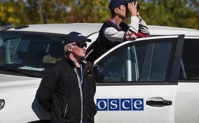 За выходные спецмиссия ОБСЕ зафиксировала на Донбассе более 450 обстрелов и взрывов