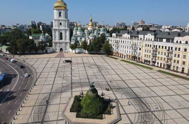 Начато уголовное производство по факту дрифта на Софийской площади, - Нацполиция