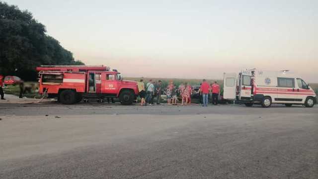 В страшном ДТП возле Обухова погиб годовалый ребенок: машины смяло