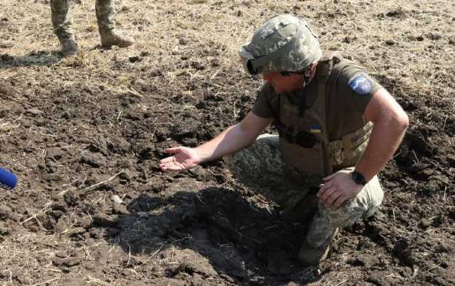 Боевики обстреляли поле возле прифронтового Нью-Йорка