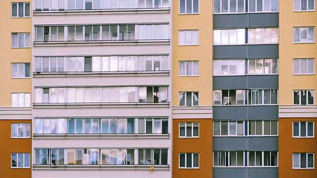 В Одессе из окна многоэтажки выпал 3-летний ребенок