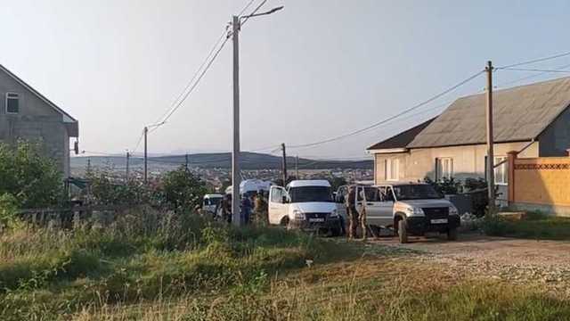 Оккупанты с самого утра устраивали обыски с арестами у крымских татар