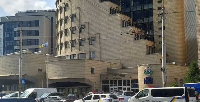 В Киеве в общежитии вуза нашли мертвым сотрудника полиции