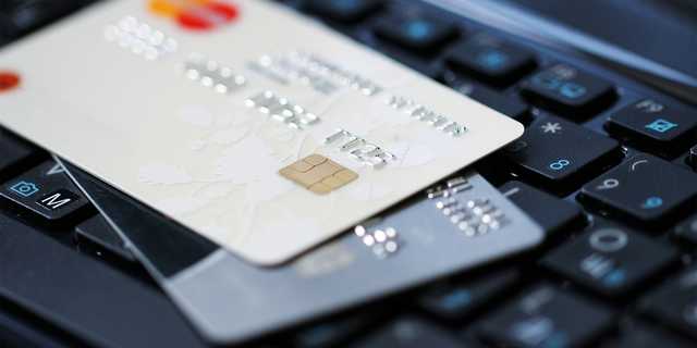 Заключенные из СИЗО украли 18 млн грн с банковских карт