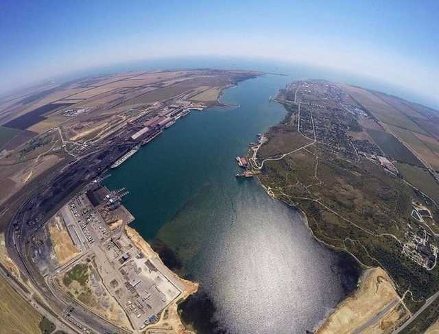 Водолазными работами в порту Южный займется фирма жителя Крыма