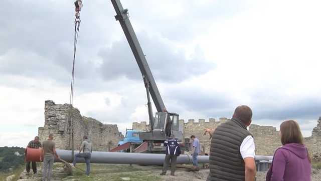 В Кременце историческое здание разрушили ради флагштока на День Независимости