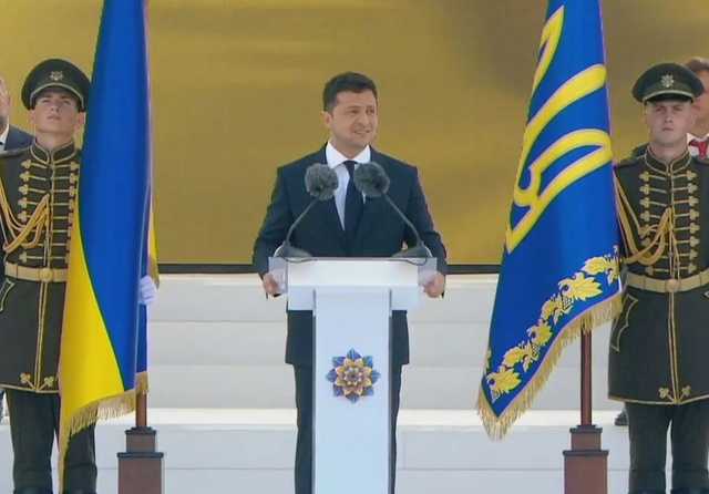 Зеленский поздравил украинцев с Днем Независимости: наше государство и история уникальны