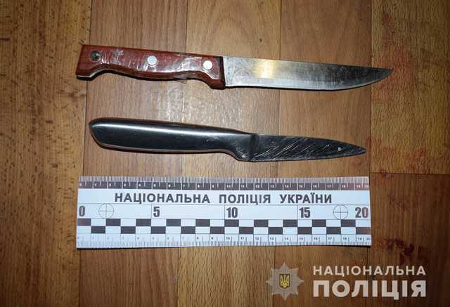 В Виннице мужчина зарезал девушку и покончил с собой