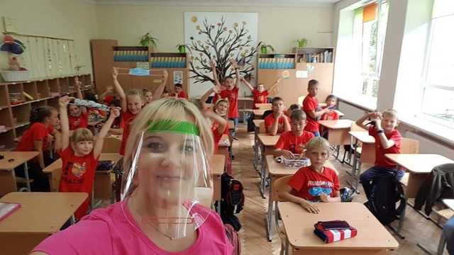 Только 29% коллективов школ полностью вакцинированы от COVID-19, - Минобразования