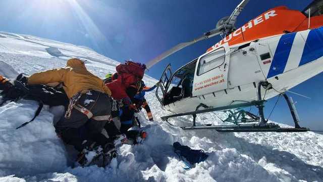 Сломана рука и испуг: как чувствует себя украинка, пострадавшая от лавины на Казбеке