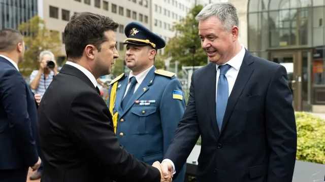 Перед встречей с Байденом Зеленскому в США пообещали "Джавелины"