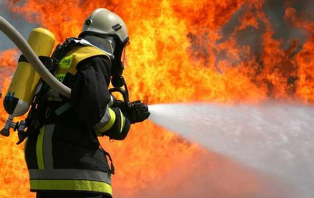 В центре Киева горит учебное заведение