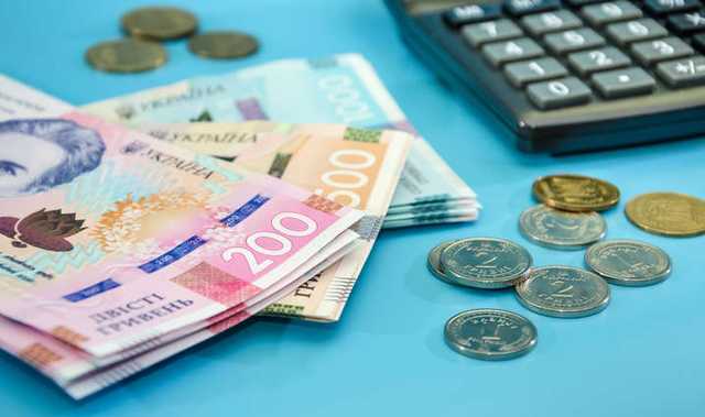 В Кабмине рассказали, как будут повышать пенсии в 2022 году