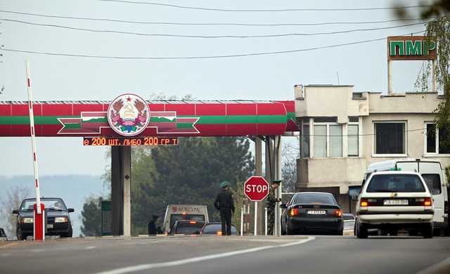 В Росії обурились через рішення України не пропускати авто з номерами Придністров’я