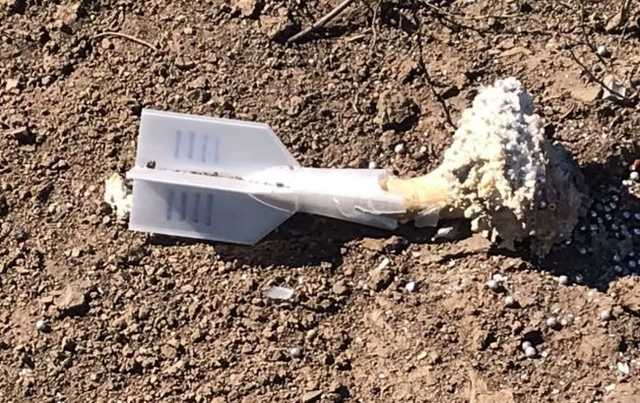 Беспилотник боевиков сбросил на жилой район Зайцево две самодельные мины