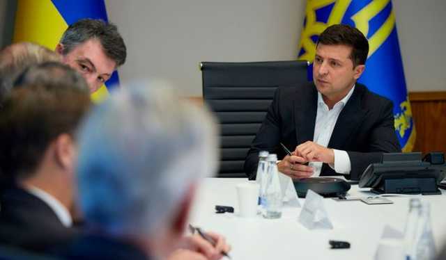 Зеленский призвал сенаторов США сохранить санкционное давление на "Северный поток-2"