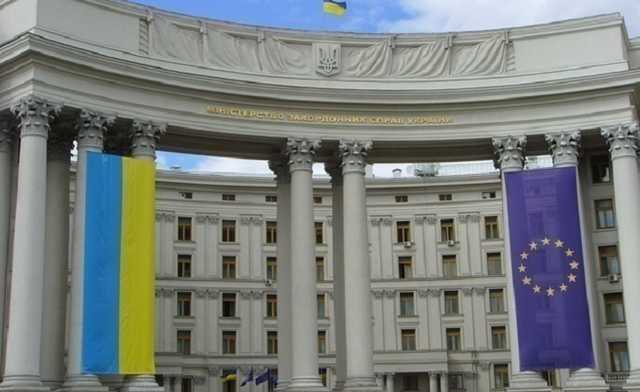 МИД купило электрокары у Джуринского, отказав фирме Порошенко