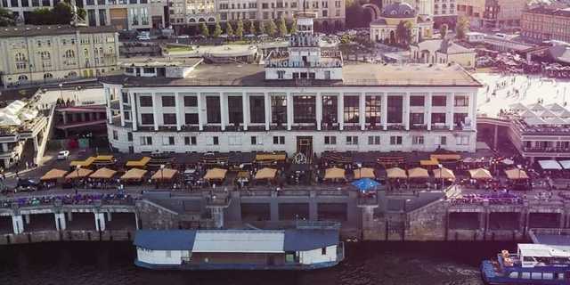 Речной вокзал в Киеве отдали в аренду американскому университету на 10 лет