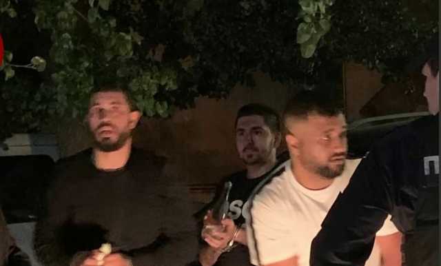 В Киеве иностранцы устроили гонки по тротуару: пешеходы решили проучить автохамов