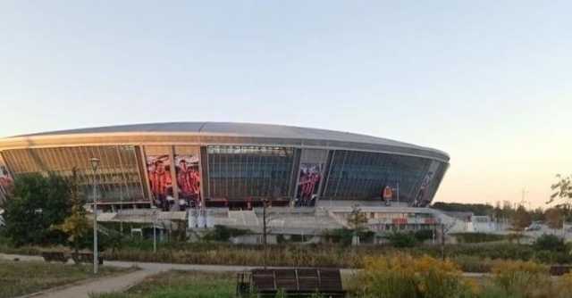 «Это просто позор!»: возмущенные дончане показали состояние парка вокруг «Донбасс-Арены»