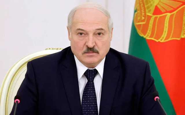 Минск не будет разговаривать с Западом, пока не будут сняты санкции, - Лукашенко
