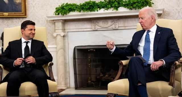 Зеленский заявил, что Байден поддерживает стремление Украины стать членом НАТО