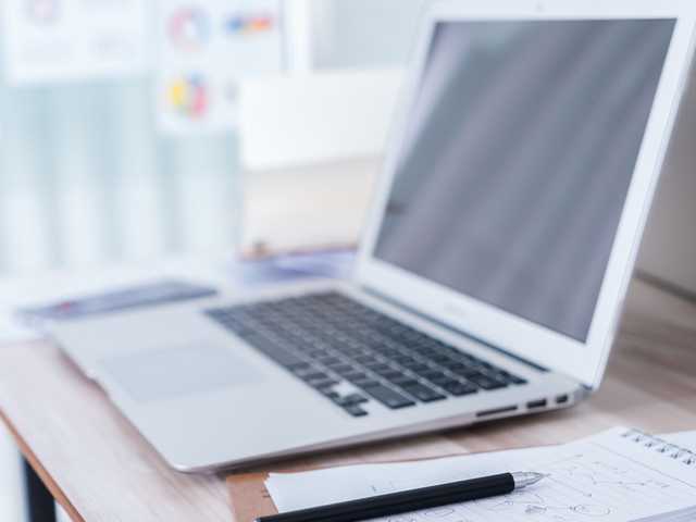 Закупка ноутбуков для учителей: в СБУ рассказали детали противоправной схемы