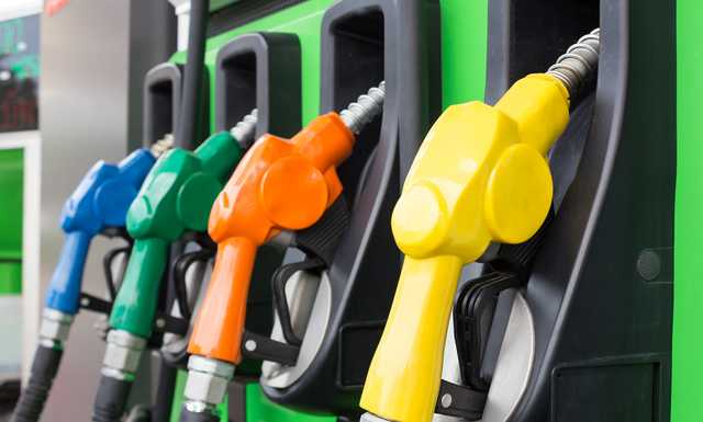 В Украине еще немного подняли предельную цену на бензин и дизель