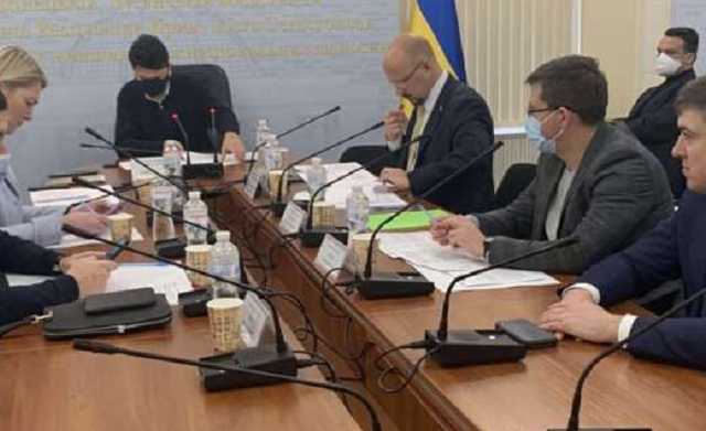 «Слуги народа» сорвали заседание ВСК по «вагнеровцам» — Бутусов