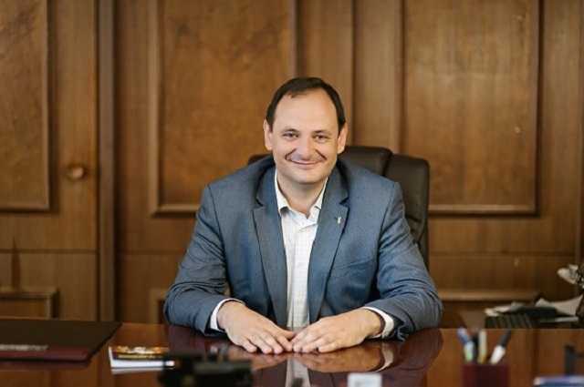 Хотят денег: мэра Ивано-Франковска атакуют беременные женщины