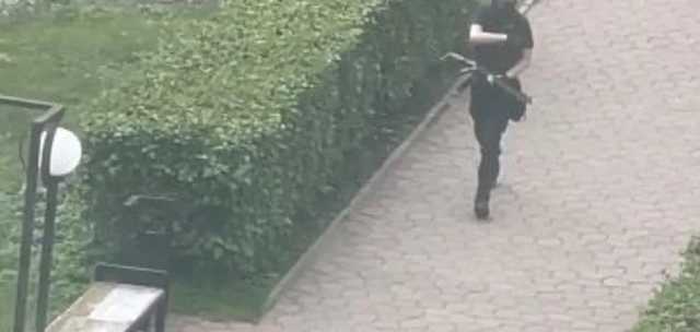 Студенты разбегались в панике: появились кадры нападения на университет в Перми