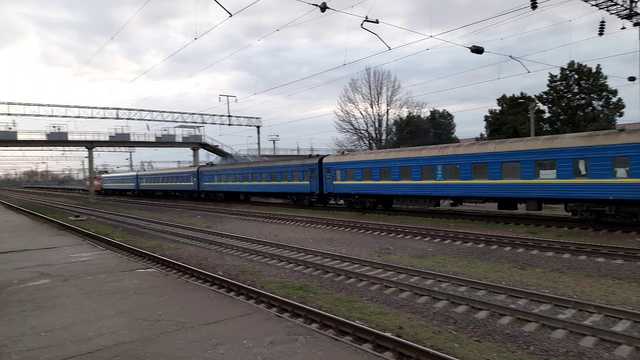 В электричке на станции «Одесса-Восточная» умерла женщина