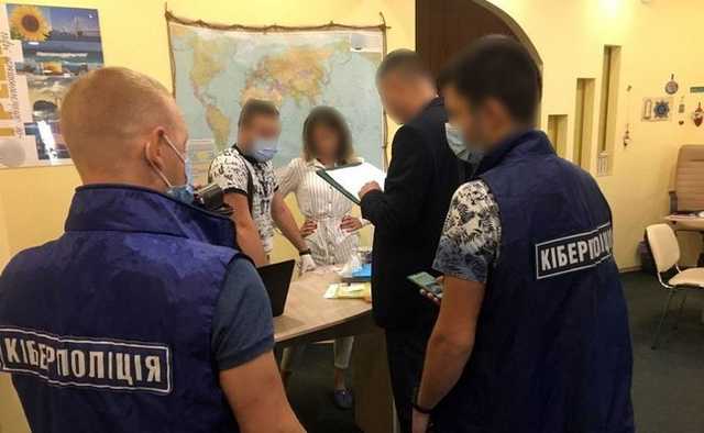 Турагентство в Запорожье приторговывало поддельными ПЦР-тестами на коронавирус, - полиция