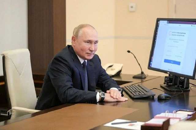 Часы Путина и новые "темные" времена России