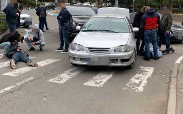 На Одещині затримали банду, яка викрадала людей та "вибивала" вигадані борги – СБУ