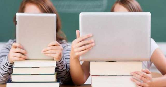 Экс-чиновника Николаевской ОГА подозревают в растрате 16 млн гривен на закупке электронных учебников