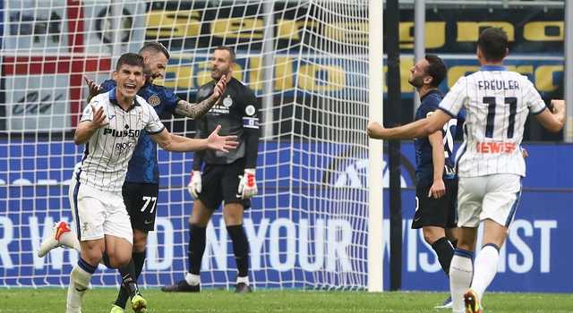 Малиновский забил потрясающий гол "Интеру" и стал лучшим в матче