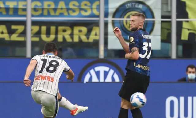 Малиновский забил потрясающий гол "Интеру" и стал лучшим в матче