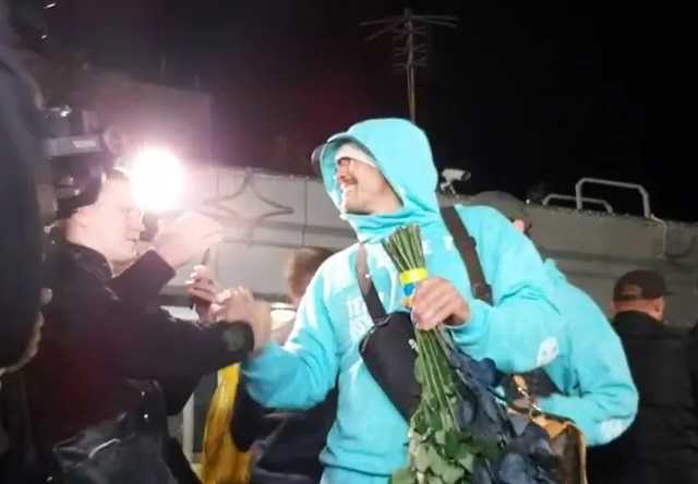 Усика феерично встретили в Киеве после победы над Джошуа