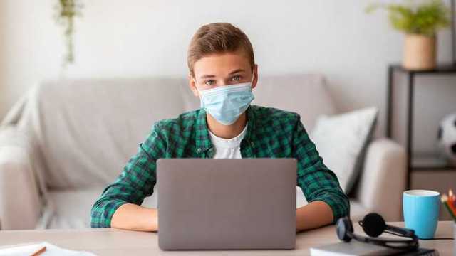 COVID-19 в школах: сколько учеников и учителей отправили на самоизоляцию с начала года