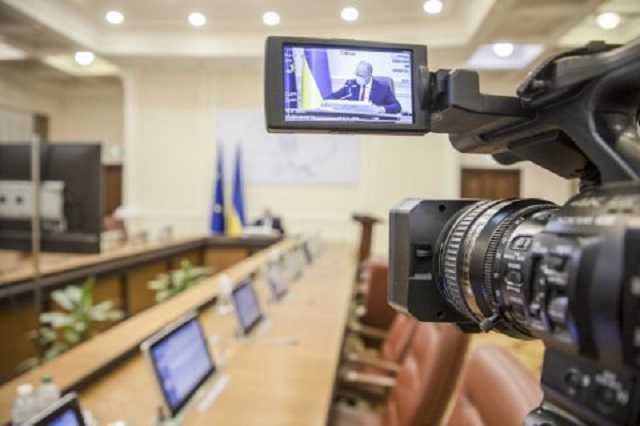 Во время кадровых ротаций своих должностей лишатся как минимум двое министров, - СМИ