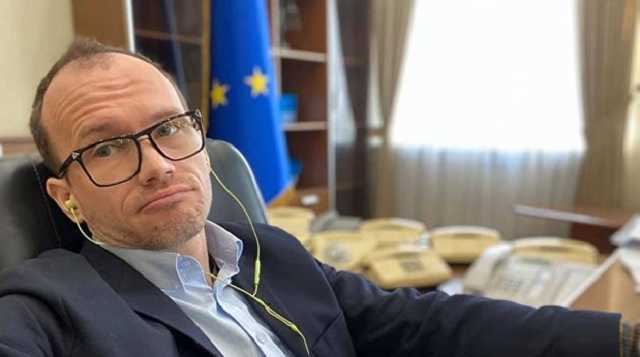 Министр юстиции Малюська предложил людям покупать вместо квартир тюрьмы